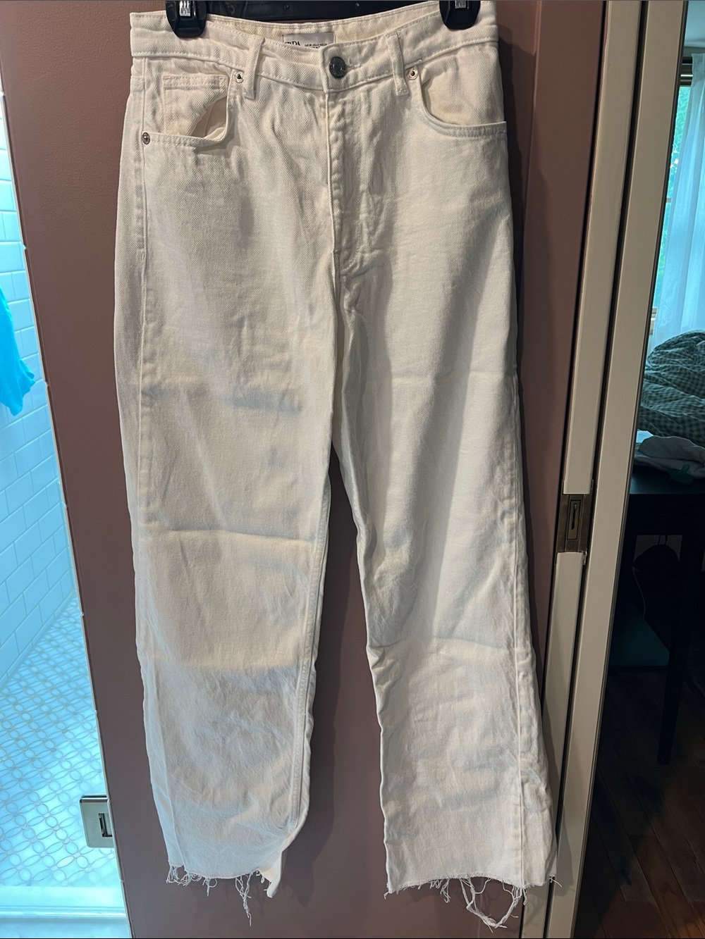 Zara White Wide Leg Jeans - Picture 2 of 4